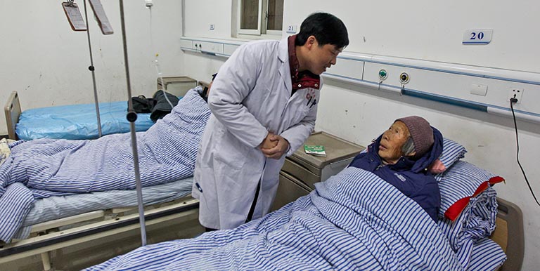 Multiple chronic diseases and other complex conditions, such as dementia, make addressing the need for high-quality long-term care for senior persons even more important. Photo exclusively licensed to the Asian Development Bank until 2019.