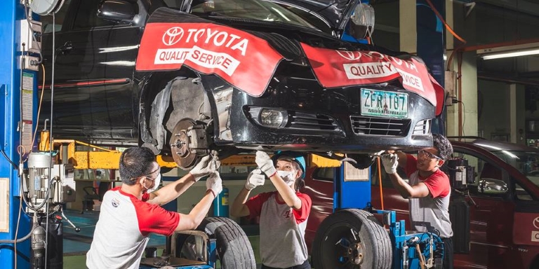 Toyota Motor Philippines School of Technology trains students to support Toyota’s dealer network, providing them with both practical and customer interface skills. Photo credit: Toyota Motor Philippines.