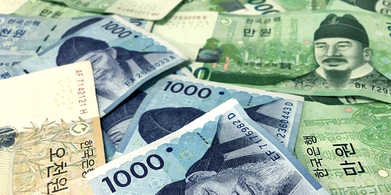 Governments are examining loan management policies in order to better protect financial consumers. Photo credit: Korea Institute of Finance.