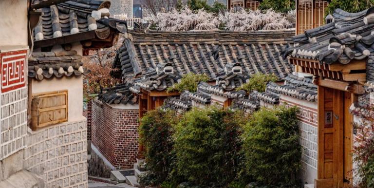 The Bukchon Village, which showcases the country’s hanok, is one of the famous tourist destinations in Seoul. Photo Credit: Seoul Metropolitan Government.