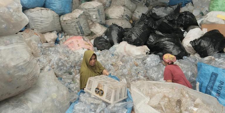 By showing how recycling impacts raw material demand, system dynamics modeling helps decision-makers understand links between materials, resources, and policies. Photo credit: ADB.