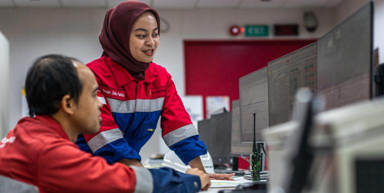 Digital portals, systems, and services have improved convenience and transparency for citizens and businesses.  Photo credit: ADB. 