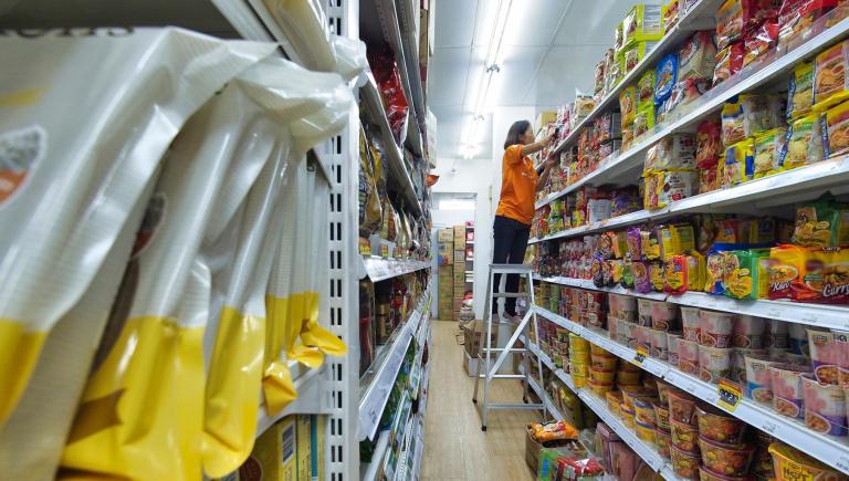 The growing dominance of processed foods in retail environments reflects broader shifts in food systems across Asia. Photo credit: ADB. 