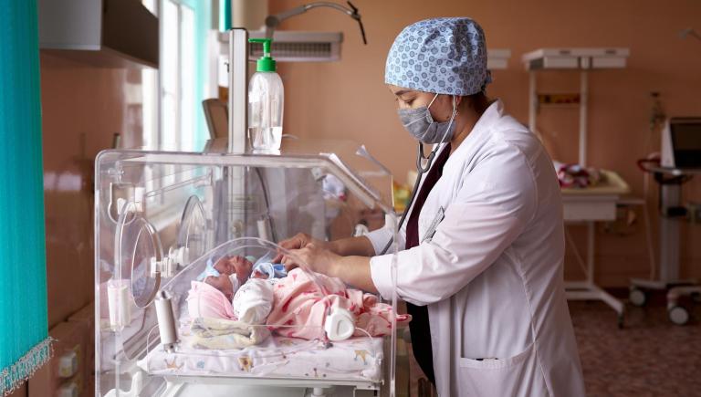 Many countries face challenges in achieving universal health coverage. The new network offers solutions by fostering cross-country collaboration and sharing best practices. Photo credit: ADB.